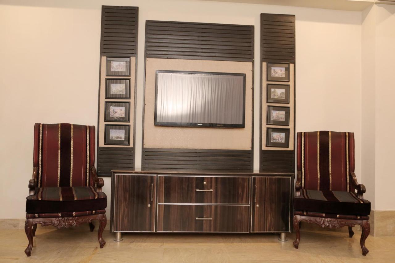 Shelton Hotel Lahore Exterior photo